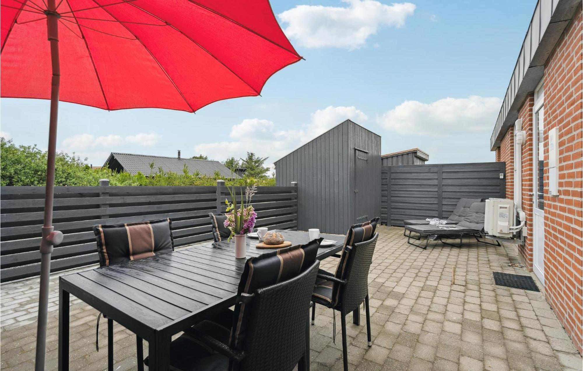 Amazing Home In Hvide Sande With Wifi Bjerregard Luaran gambar